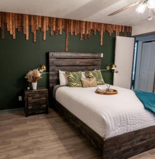 Upscale Ybor House With Outdoor Living Space Tampa Kültér fotó